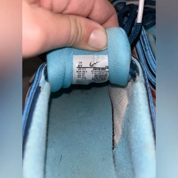 Nike Air Max Shoes - Picture 5 of 5